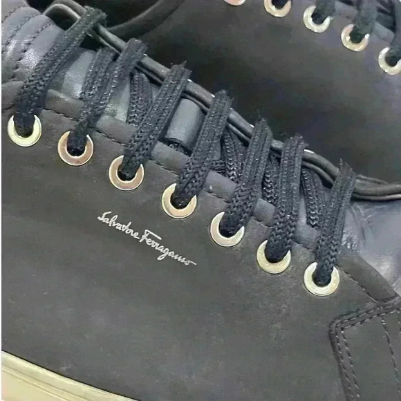 Salvatore Ferragamo Cube Italy Men's Navy Blue Leather  Low-Top Sneakers 7.5 M - Picture 10 of 15